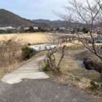 玄関横から見える伊部運動公園の景色