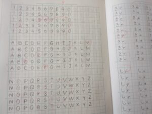 日本語の書き方練習を行った実習生のノート